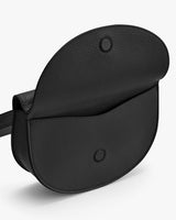 Small closed purse with a shoulder strap